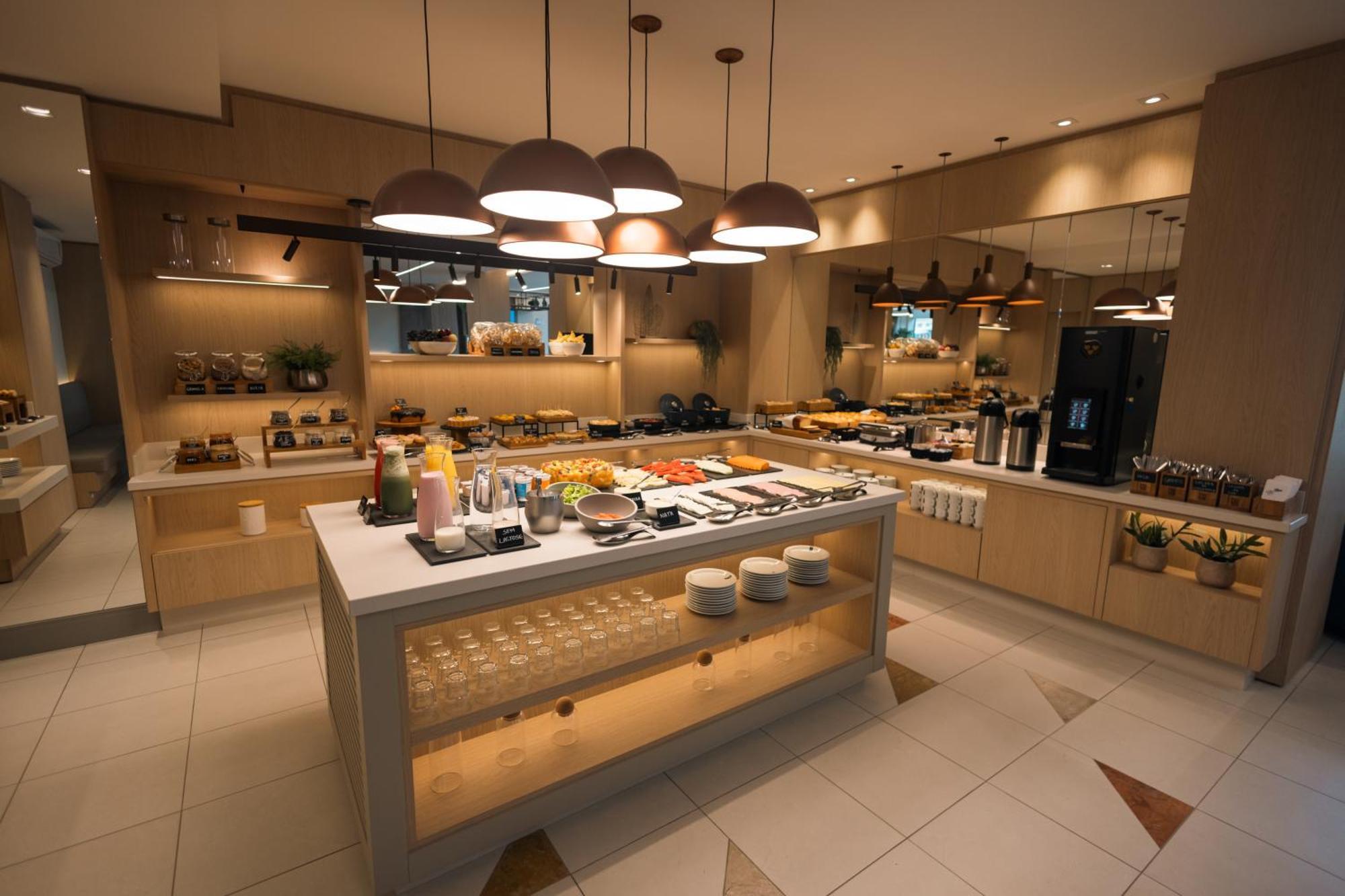 Art Hotel ชูบาเรา ภายนอก รูปภาพ